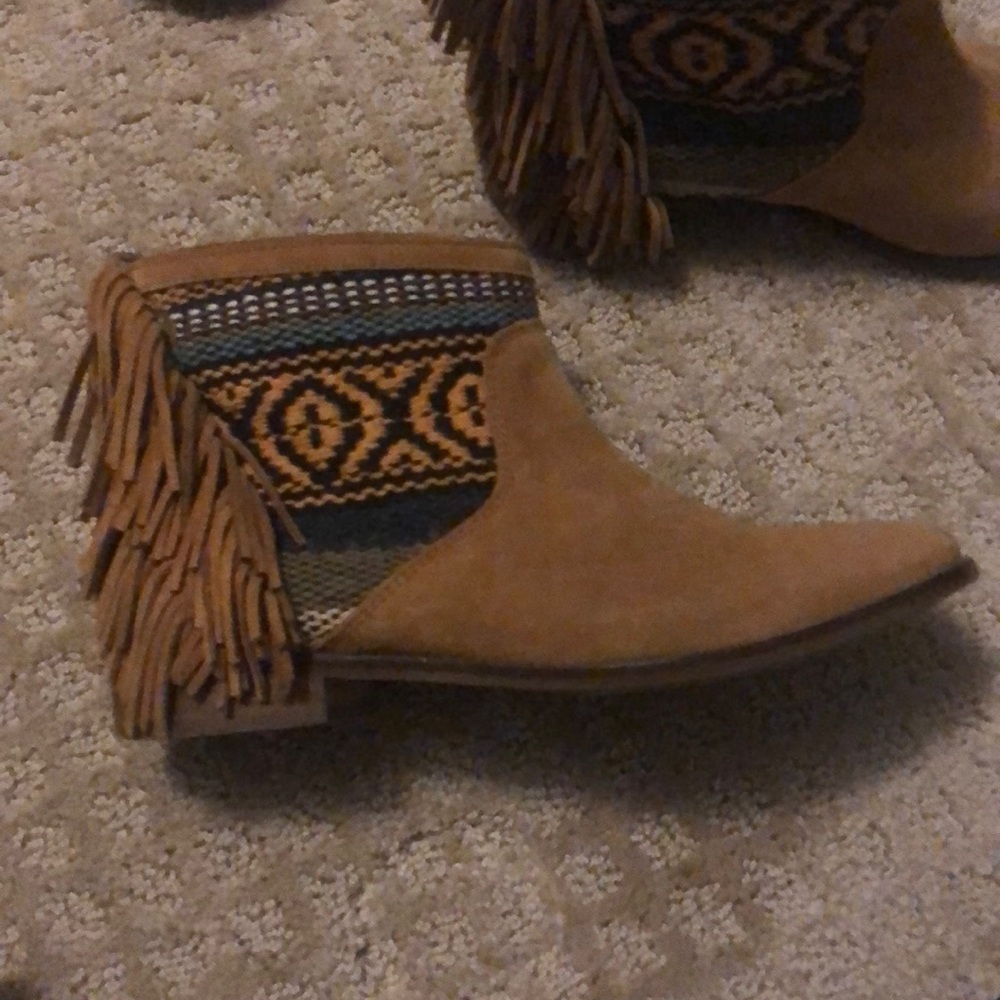 Zara ankle booties with fringe and embroidery